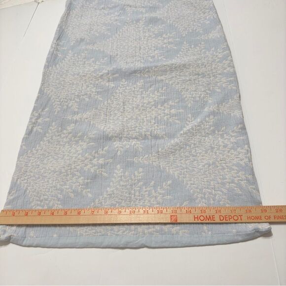 TAHARI FLORAL GAUZE LARGE ACCENT PILLOW SHAM - Picture 3 of 8